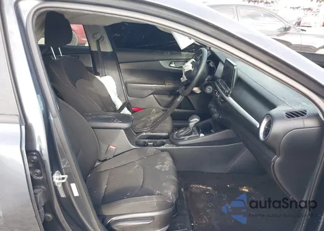 2021 Kia Forte Fe из США, поврежденный, VIN 3KPF24AD8ME289459